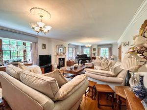 Photo 27- click for photo gallery